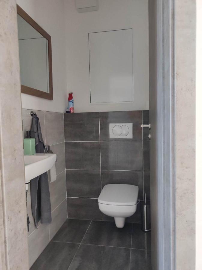 Mezadler Apartment โกชิเซ ภายนอก รูปภาพ