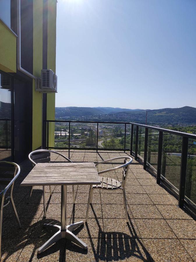 Mezadler Apartment โกชิเซ ภายนอก รูปภาพ